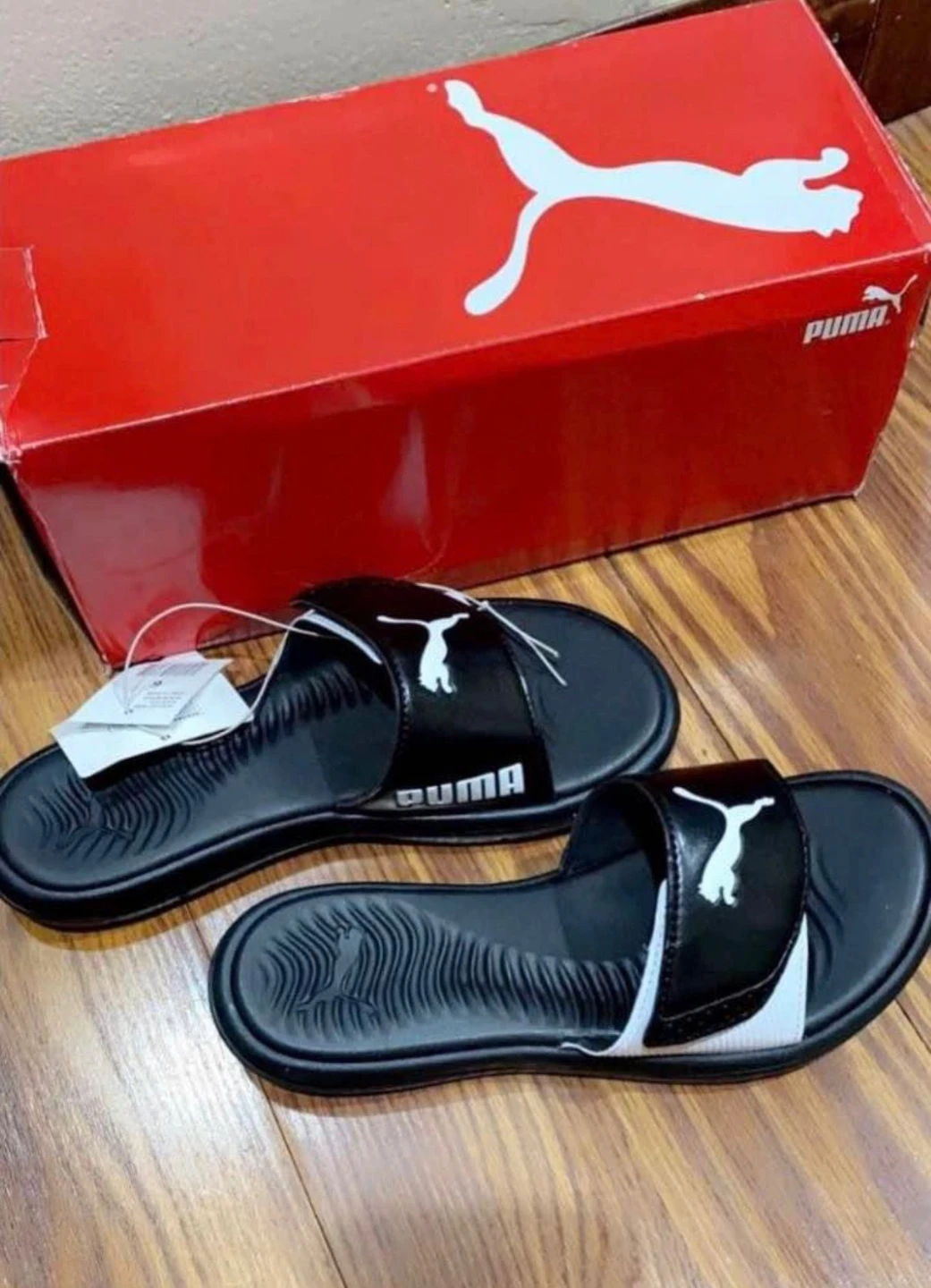 Puma Black Slide Sandals Size 6🏆