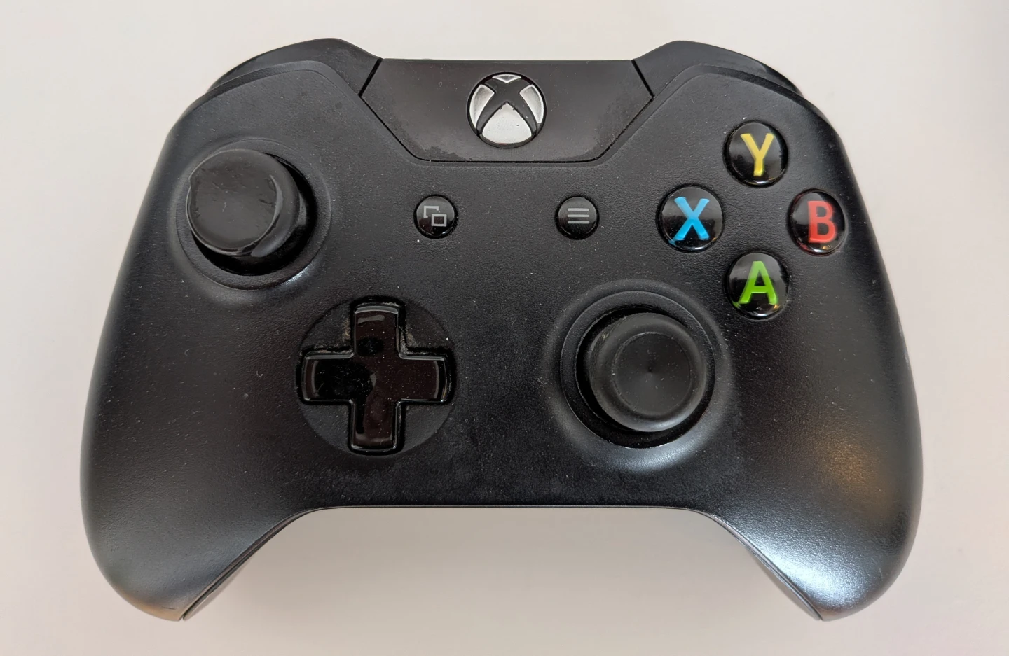 Xbox One Console with Controller and Grand Theft Auto V - photo 3