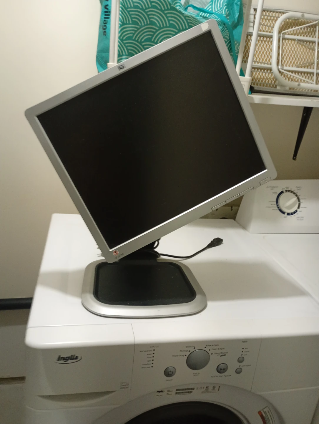 HP LE1901w 19" LCD Monitor - photo 5