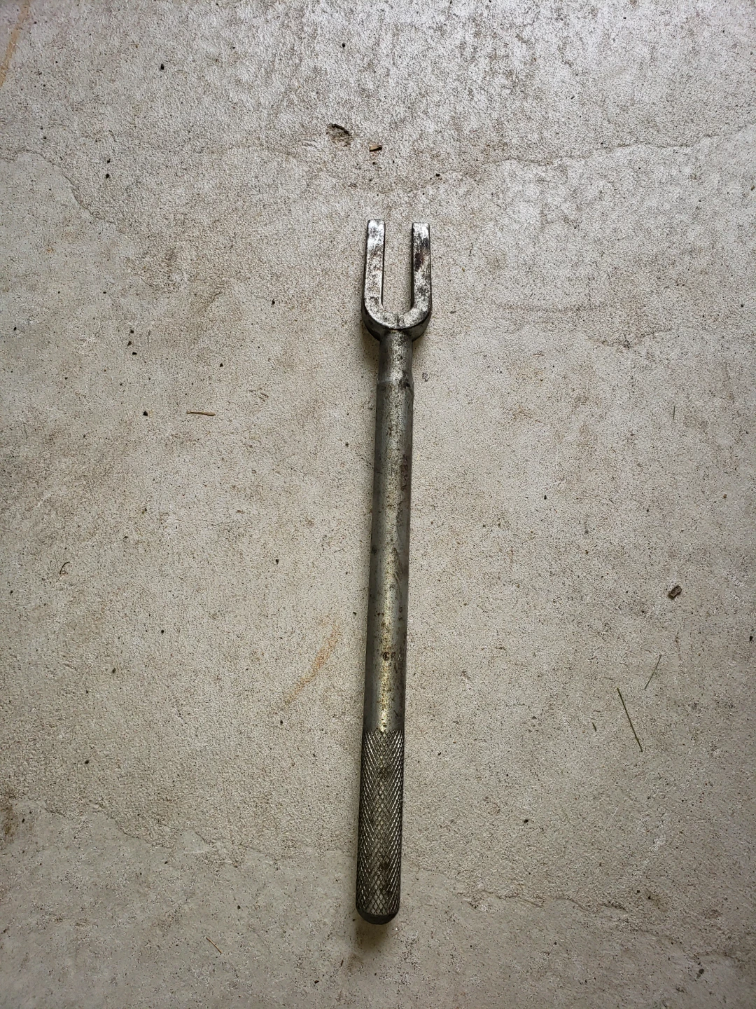 Metal Ball Joint Separator Tool