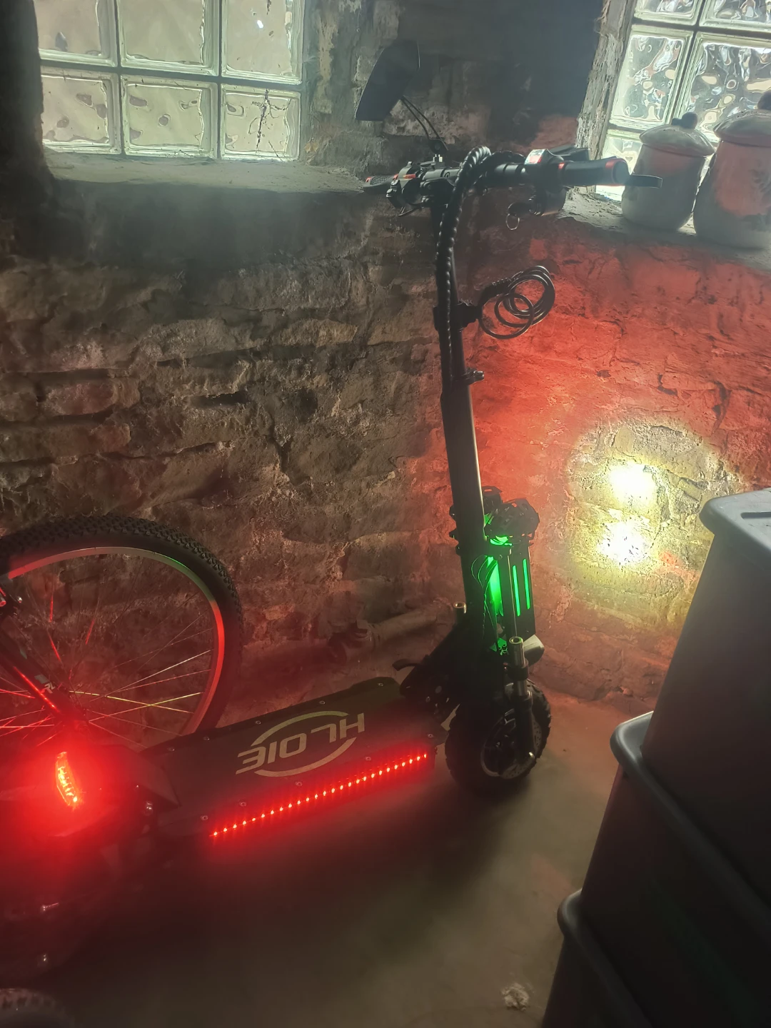 HLOIE Electric Scooter