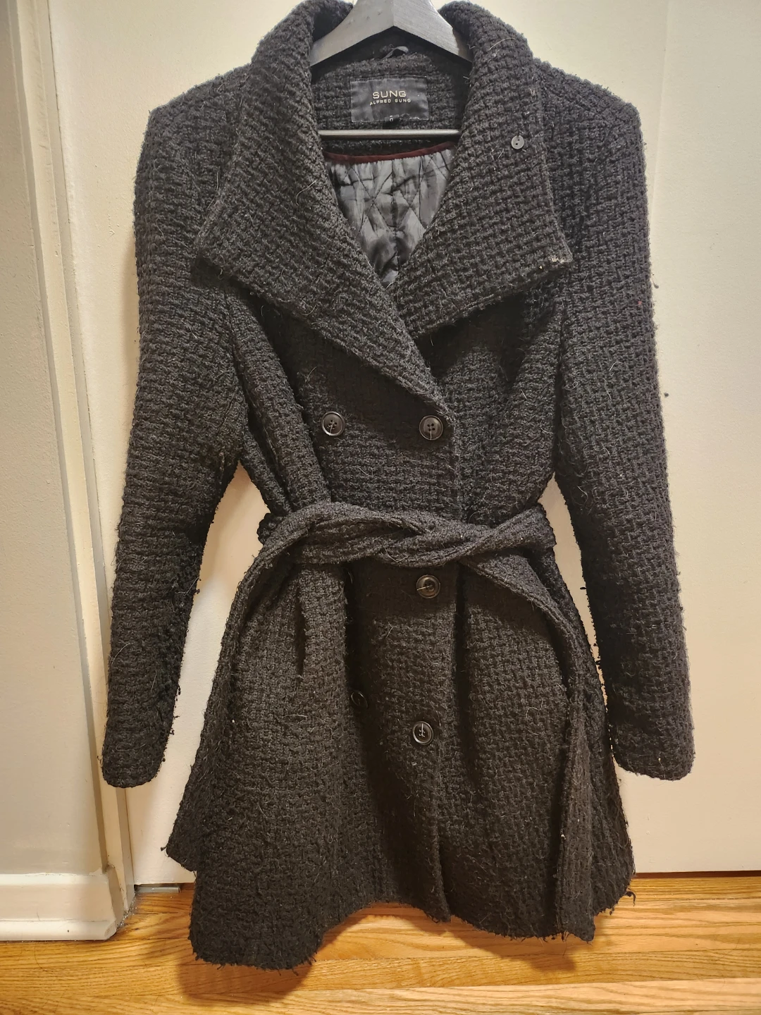 Free jackets and sweaters (ladies)