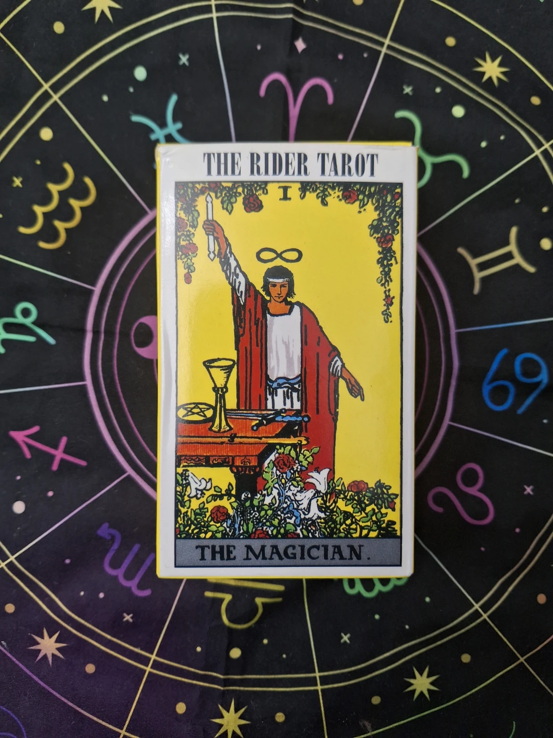 The Rider Tarot Deck (78 cards)