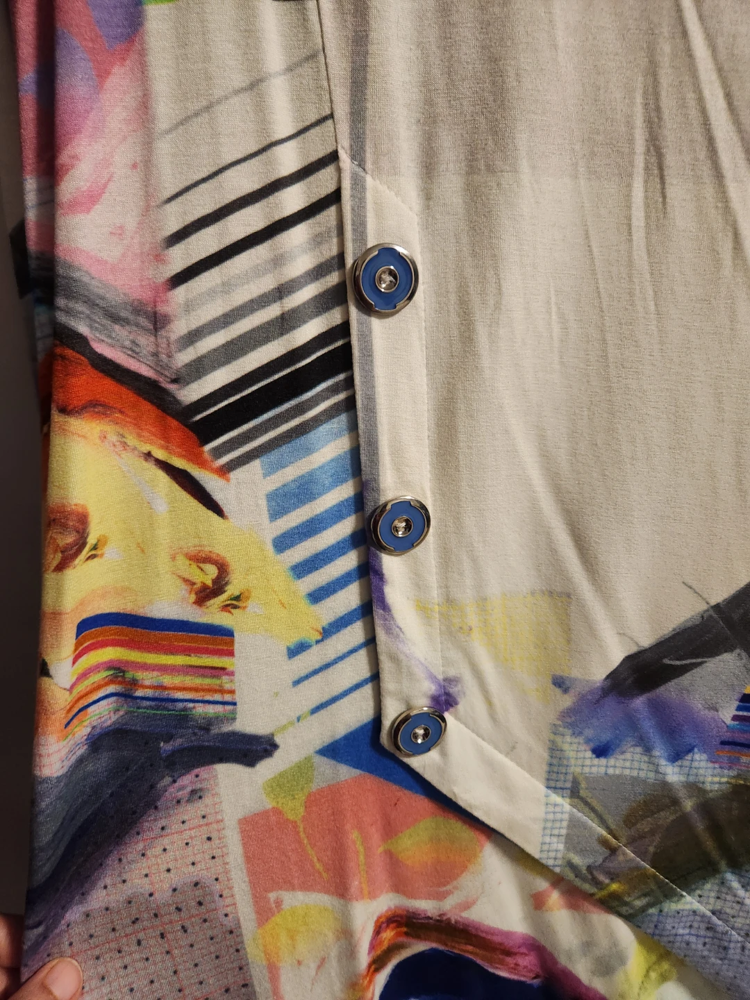 Michael Ebert Abstract Print V-Neck Top - photo 4