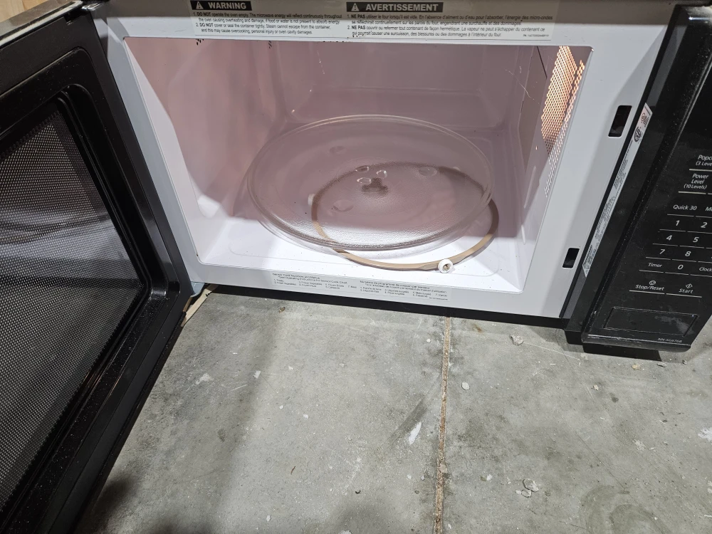 Panasonic Microwave Oven - photo 2