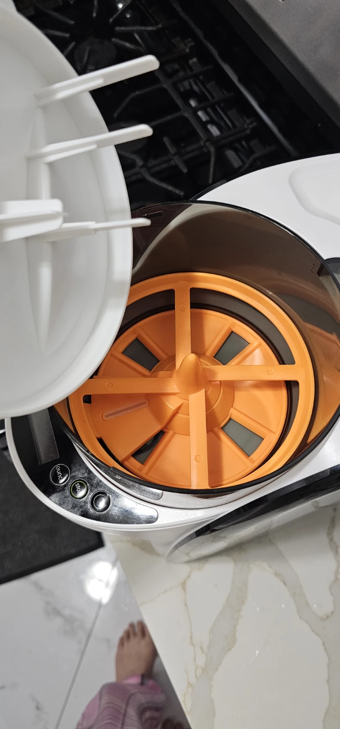 Baby Brezza Formula Dispenser - photo 3
