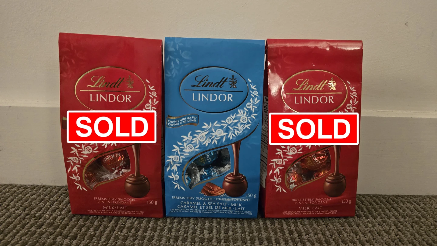 Lindt Lindor Milk Chocolate & Caramel Sea Salt 150g Boxes