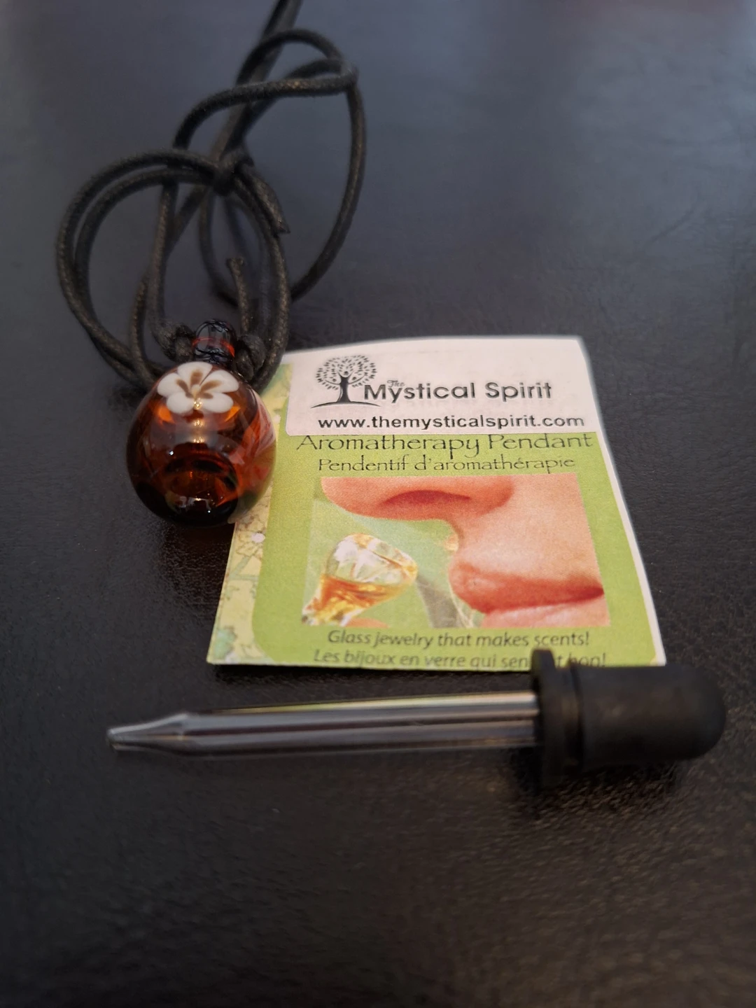 Aromatherapy Glass Pendant Necklace - photo 2