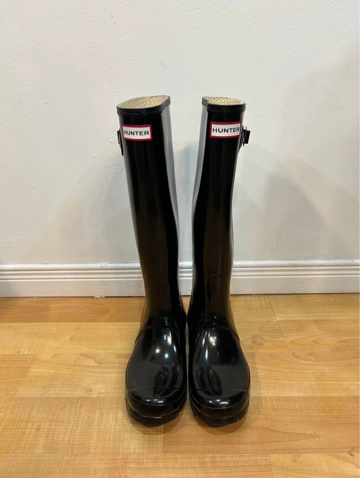 Hunter Black Gloss Tall Rain Boots - photo 4