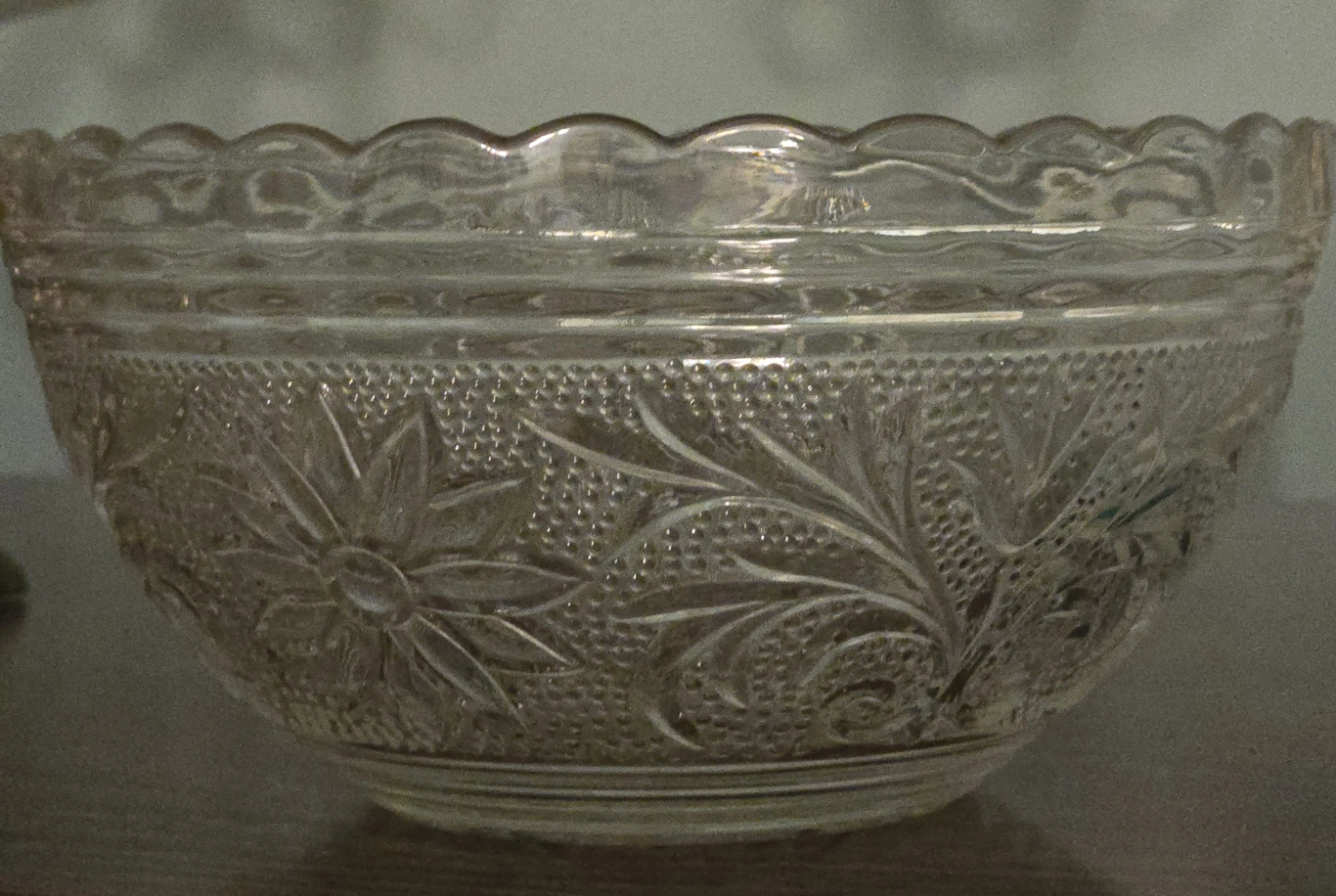 Anchor Hocking Glass Sandwich Clear Pattern Scalloped Bowl - photo 3