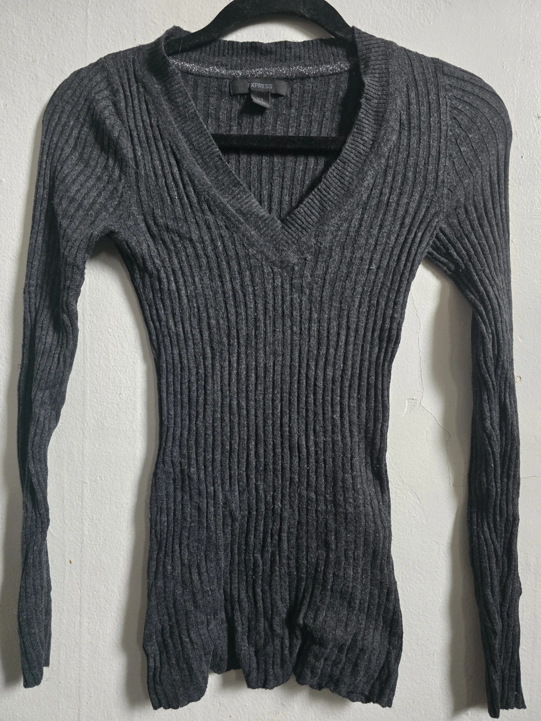 Express V-Neck Ribbed Long Sleeve Sweater XS