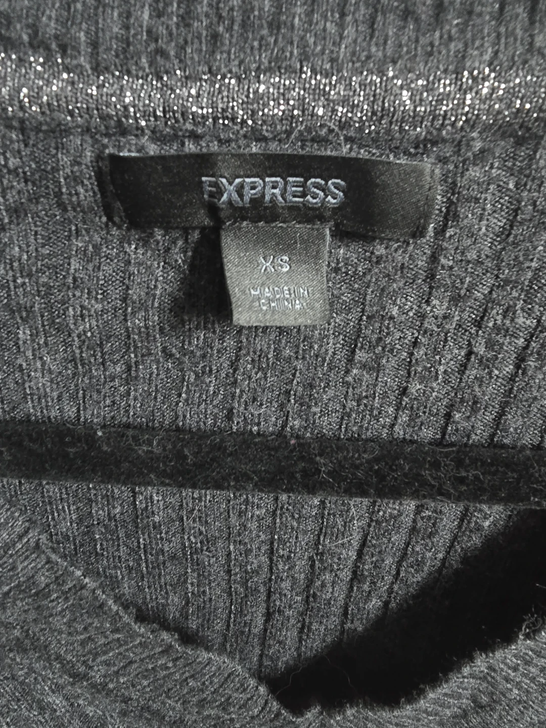 Express V-Neck Ribbed Long Sleeve Sweater XS - photo 2