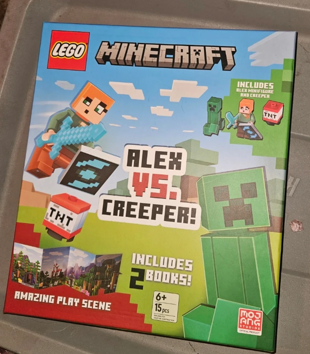 LEGO Minecraft Alex vs. Creeper Set