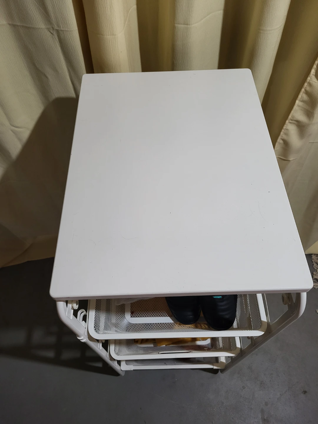 Ikea shelf  with only 3 baskets - photo 3