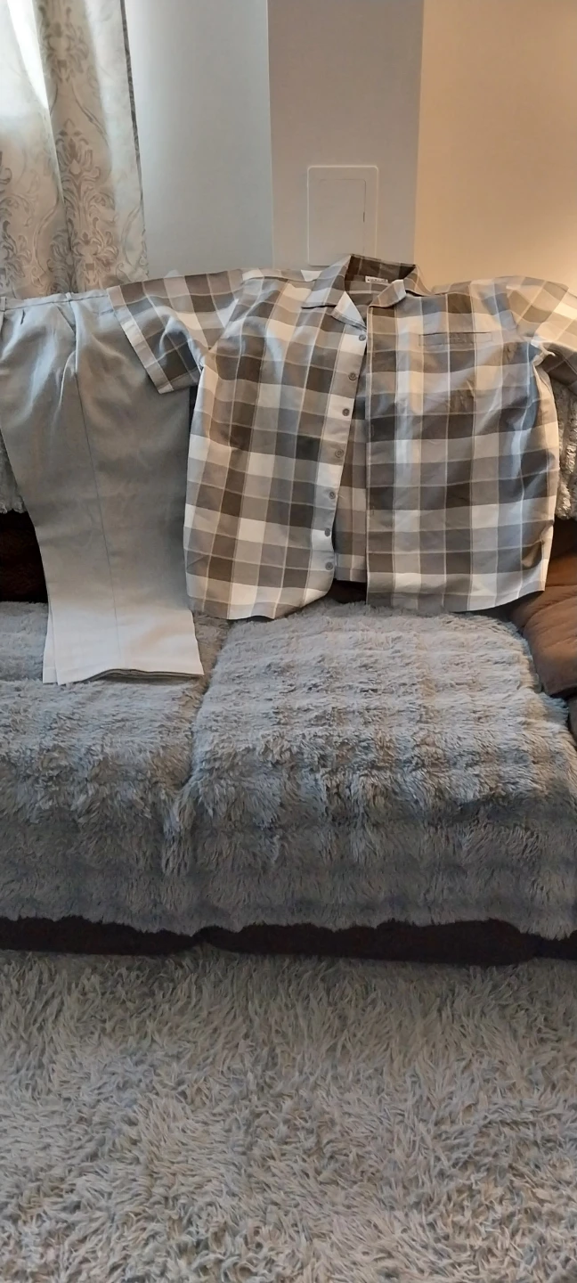 Bundle of Men's Plaid Short Sleeve Shirts and Pants - photo 2