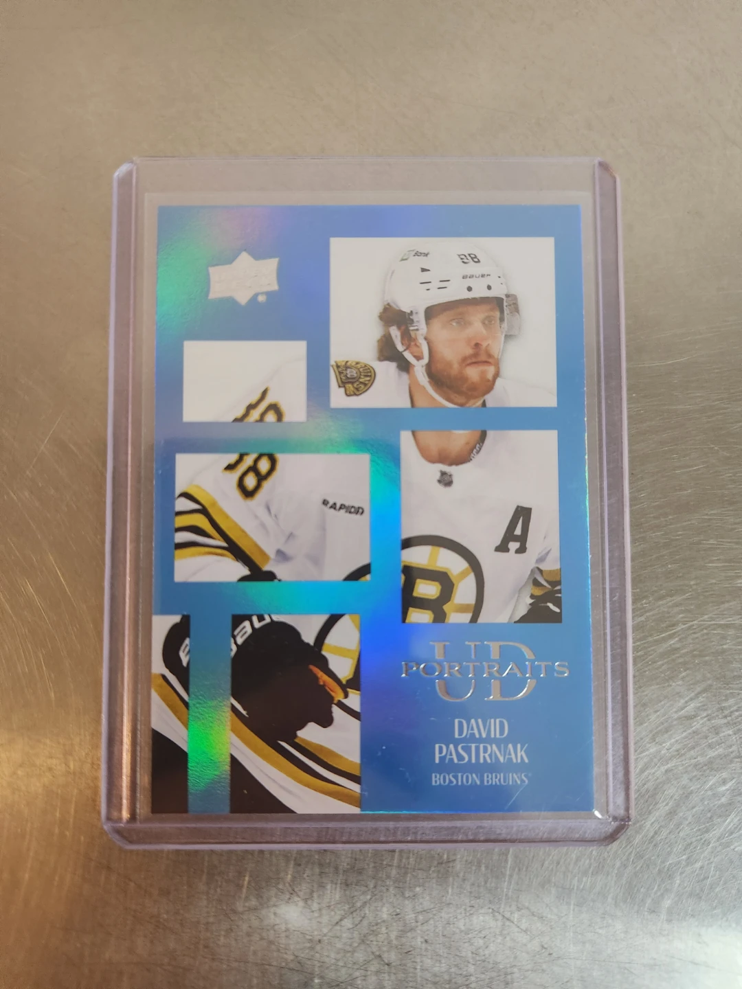 David Pastrnak Boston Bruins Hockey Cards (2) - photo 3