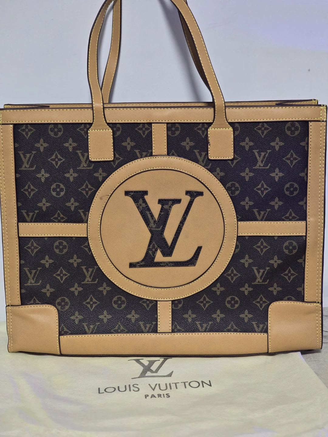 Louis Vuitton Monogram Tote Bag - photo 2