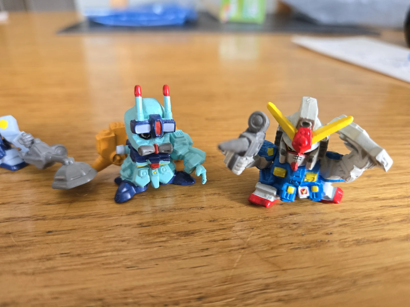 Mini Gundam Figures Set - 2000 - photo 3