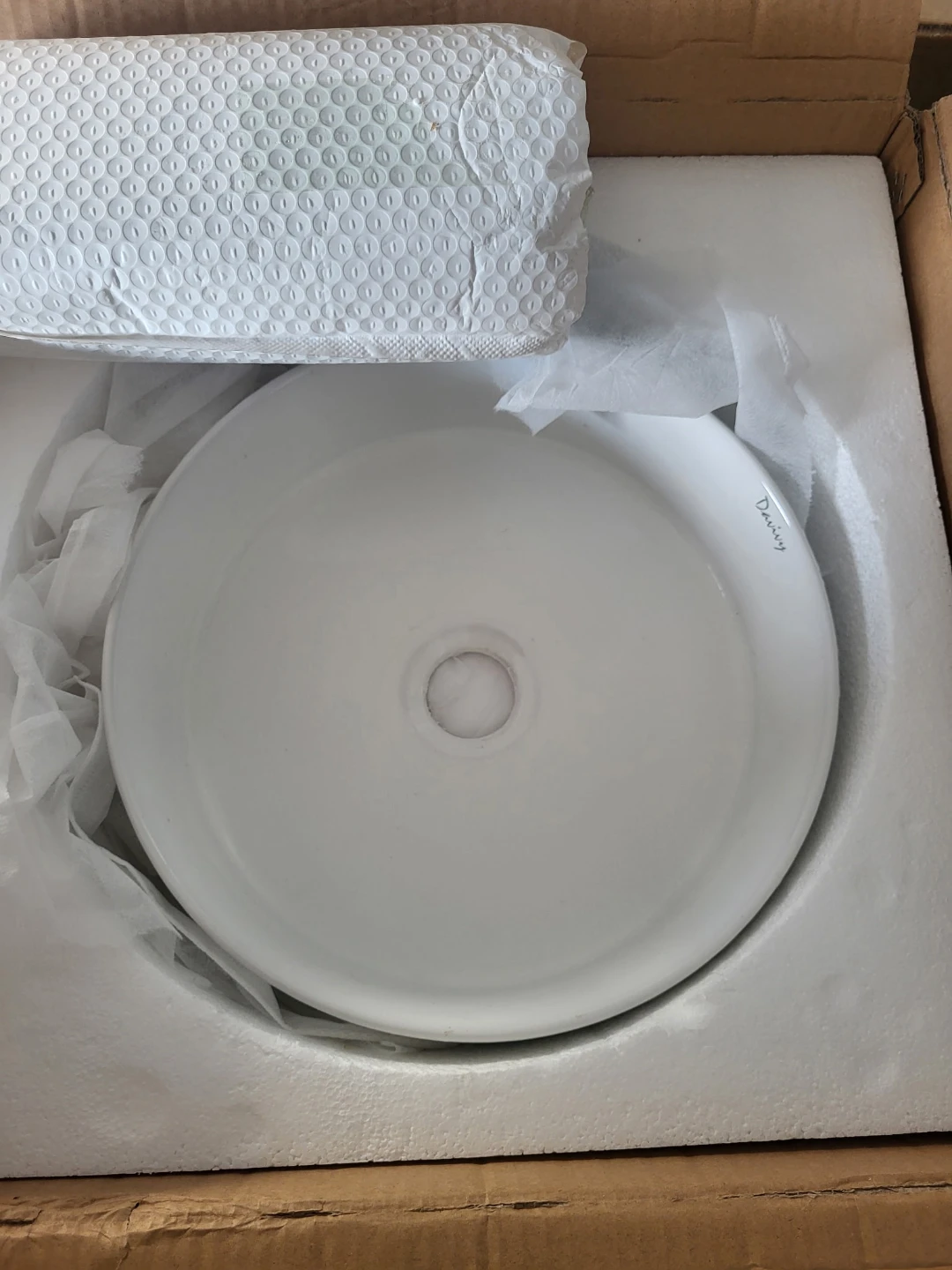 14" round vessel sink (New in box) - photo 3