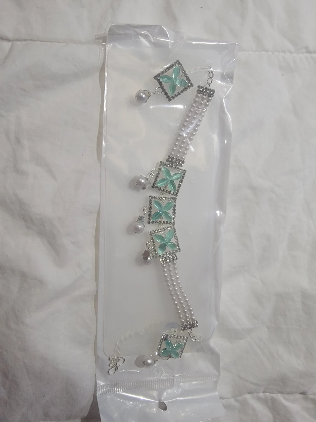Pearls and Mint Green Gemstone Choker Necklace with Earrings Set