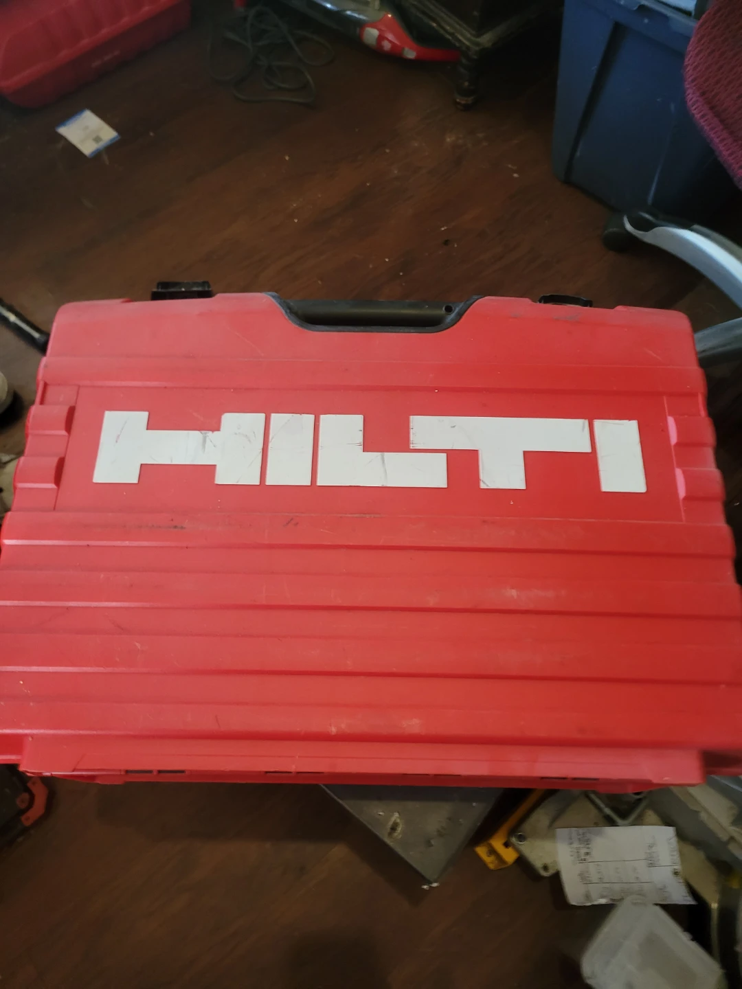 Hilti TE 700-AVR Rotary Hammer Drill with Case - photo 2