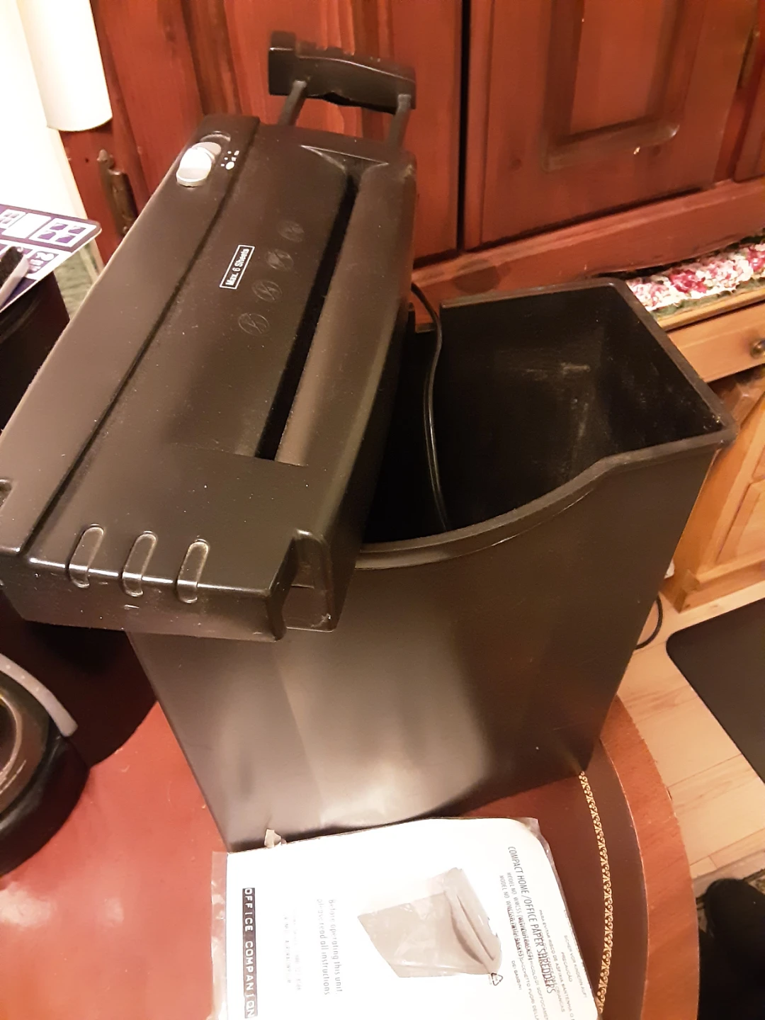 Compact Home Office Paper Shredder - photo 3