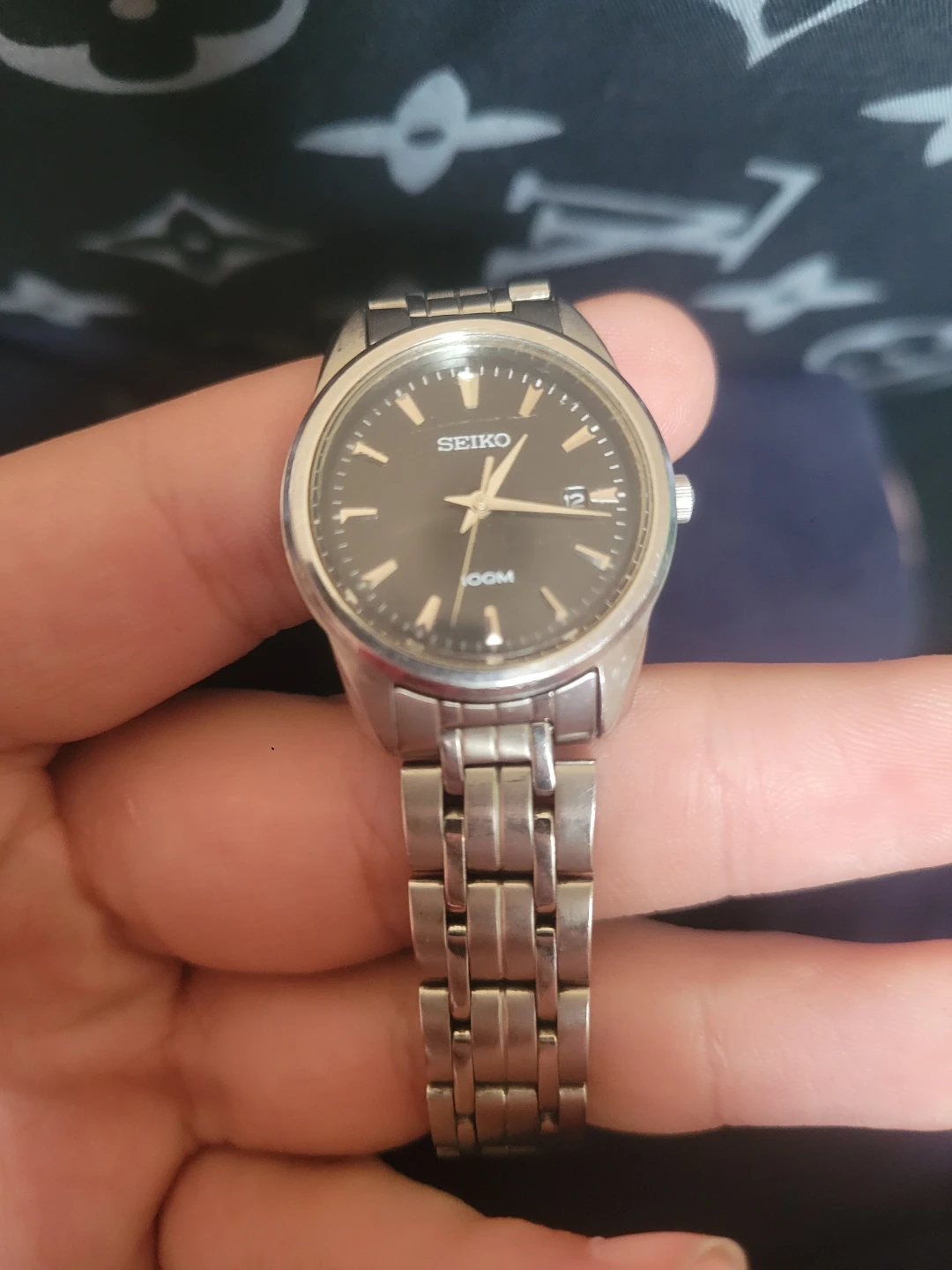 New Seiko 100M Water Resistant Watch with Date