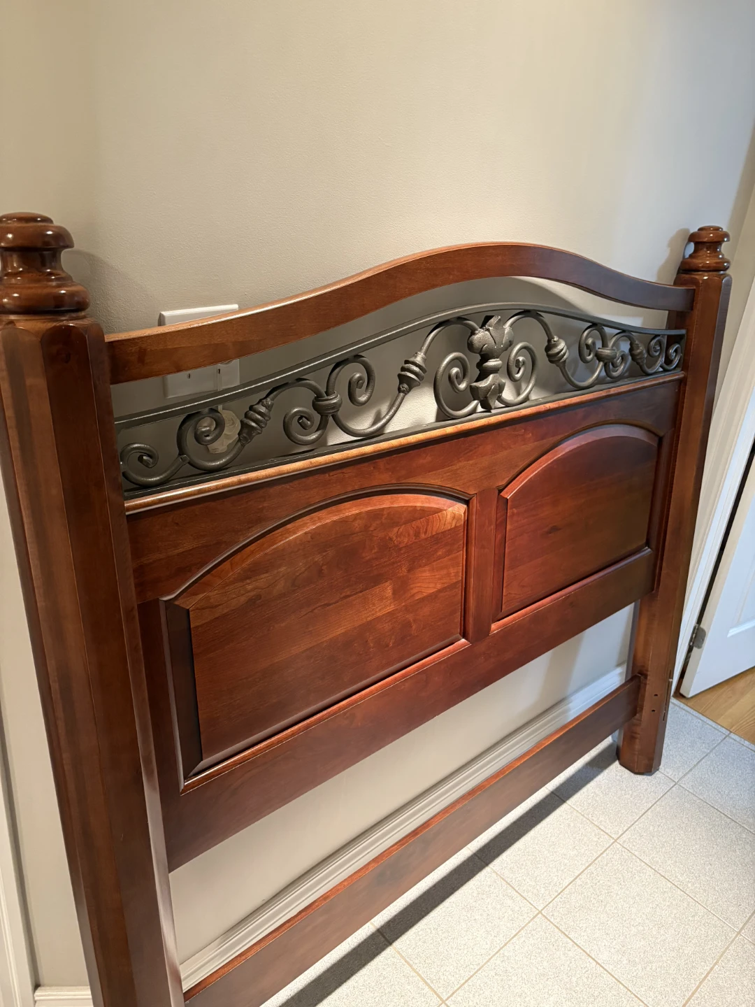 Solid wood Queen Bed Frame with Metal Insert - photo 3