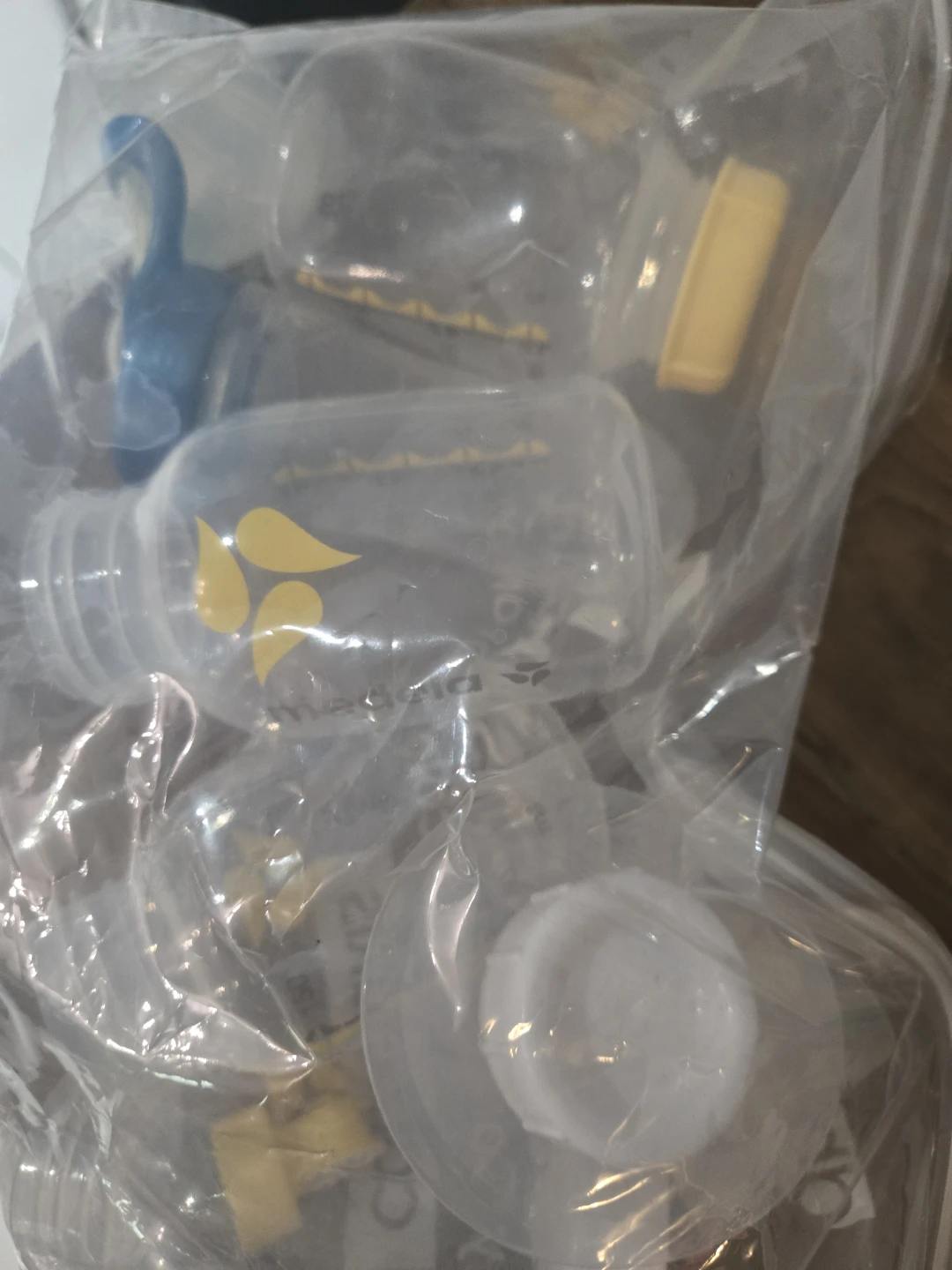 Medela Pump in Style Advanced Breast Pump - photo 2
