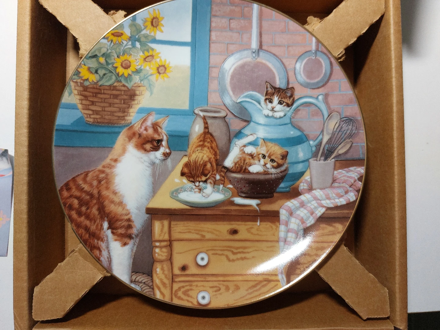 The Hamilton Collection Country Kittens Plate 'Table Manners'