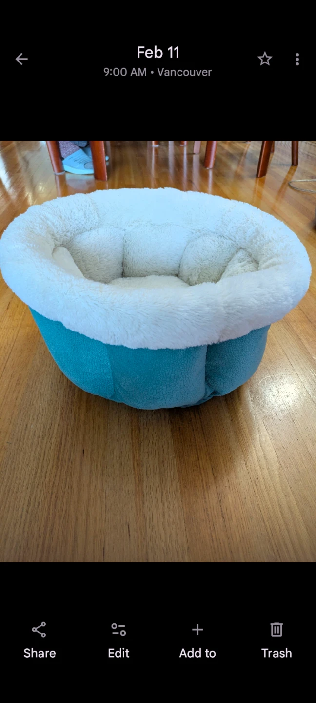 Microfiber Cat and Dog Bed