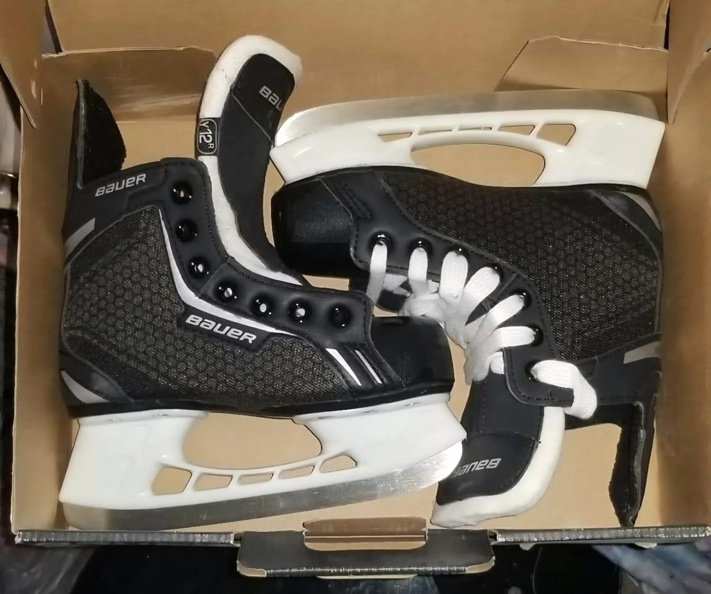 Bauer Charger Youth Hockey Skates Size 12.0