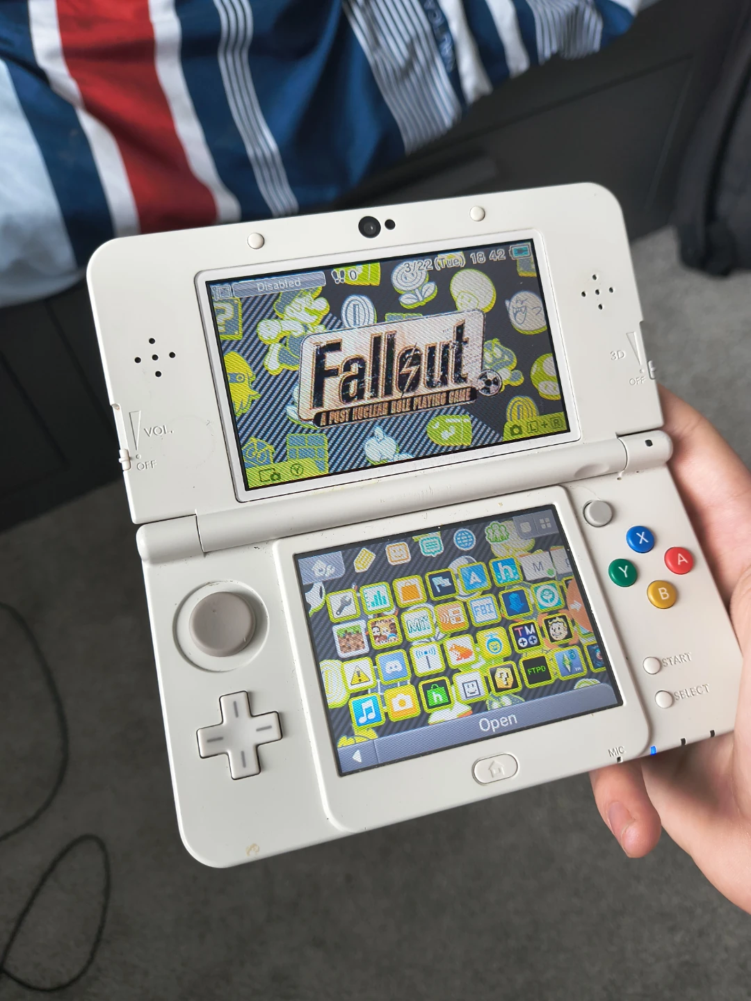 Nintendo 3DS XL Mario Edition - photo 5