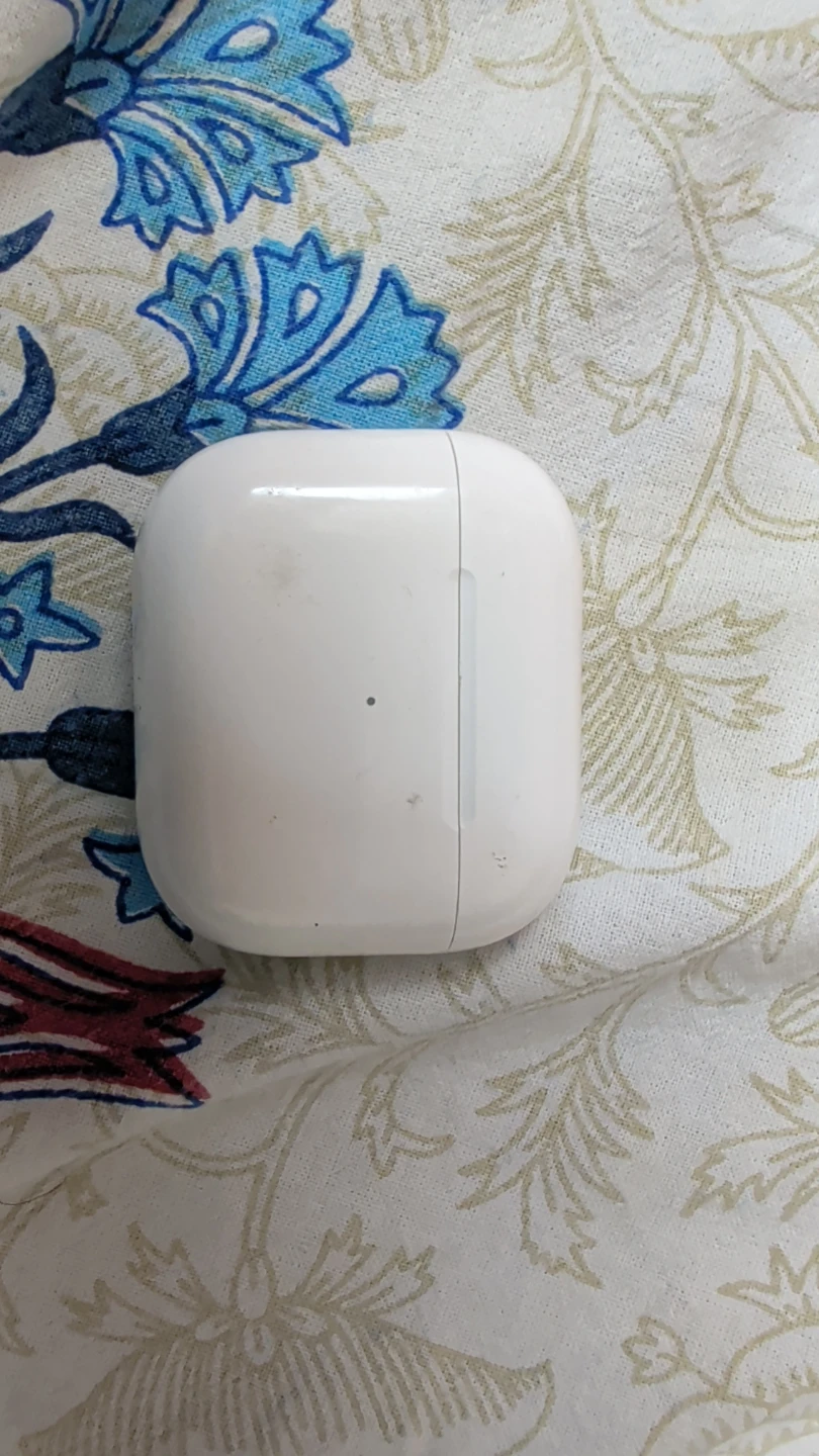 Apple Airpod 3 Charging Case - photo 4