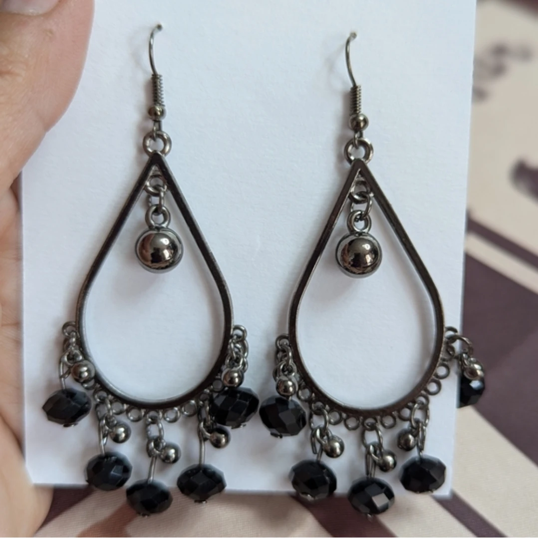 Dangle Earrings with Black Beads