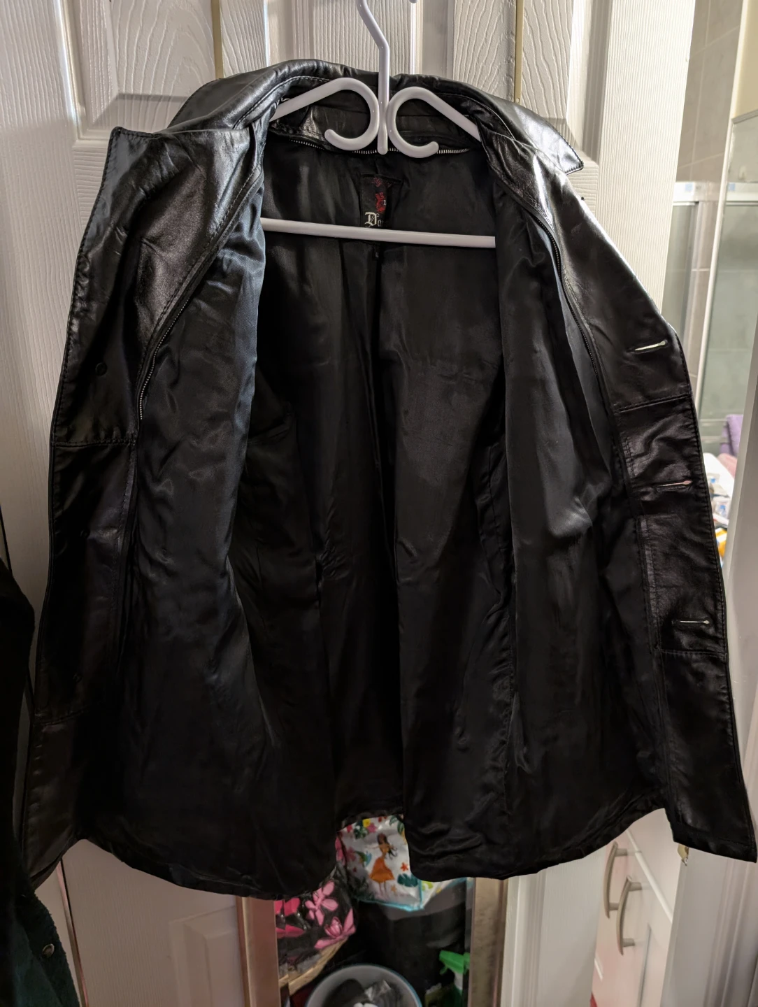 Darwin Black Leather Jacket Size 44 Made in Canada. No flaws - photo 3