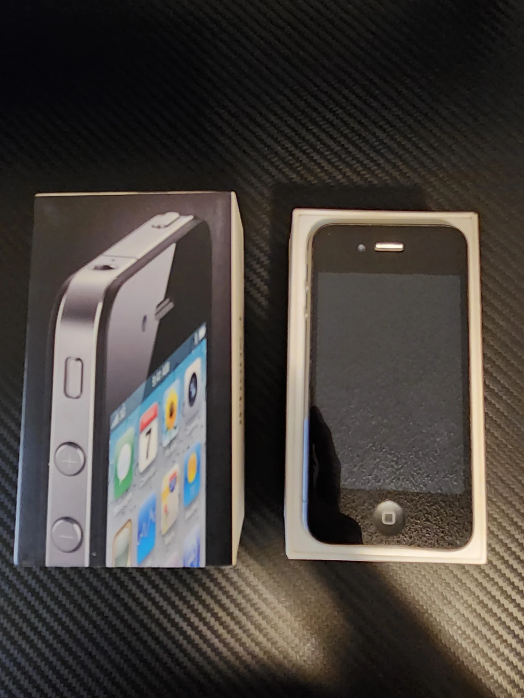 Apple iPhone 4 - Black