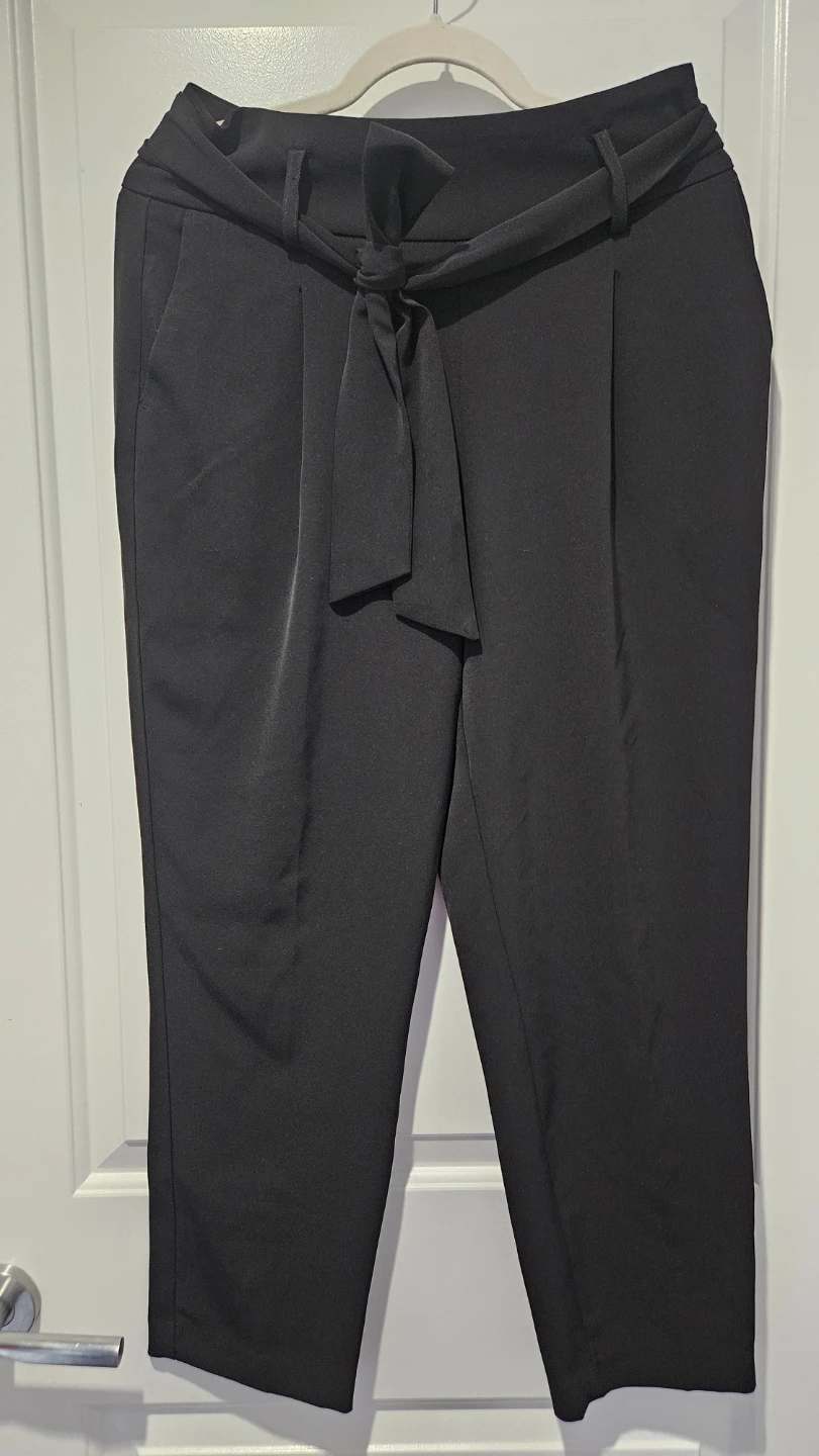 Size 6 Medium, Black Paperbag Waist Pants by Maison Cinquante - photo 4