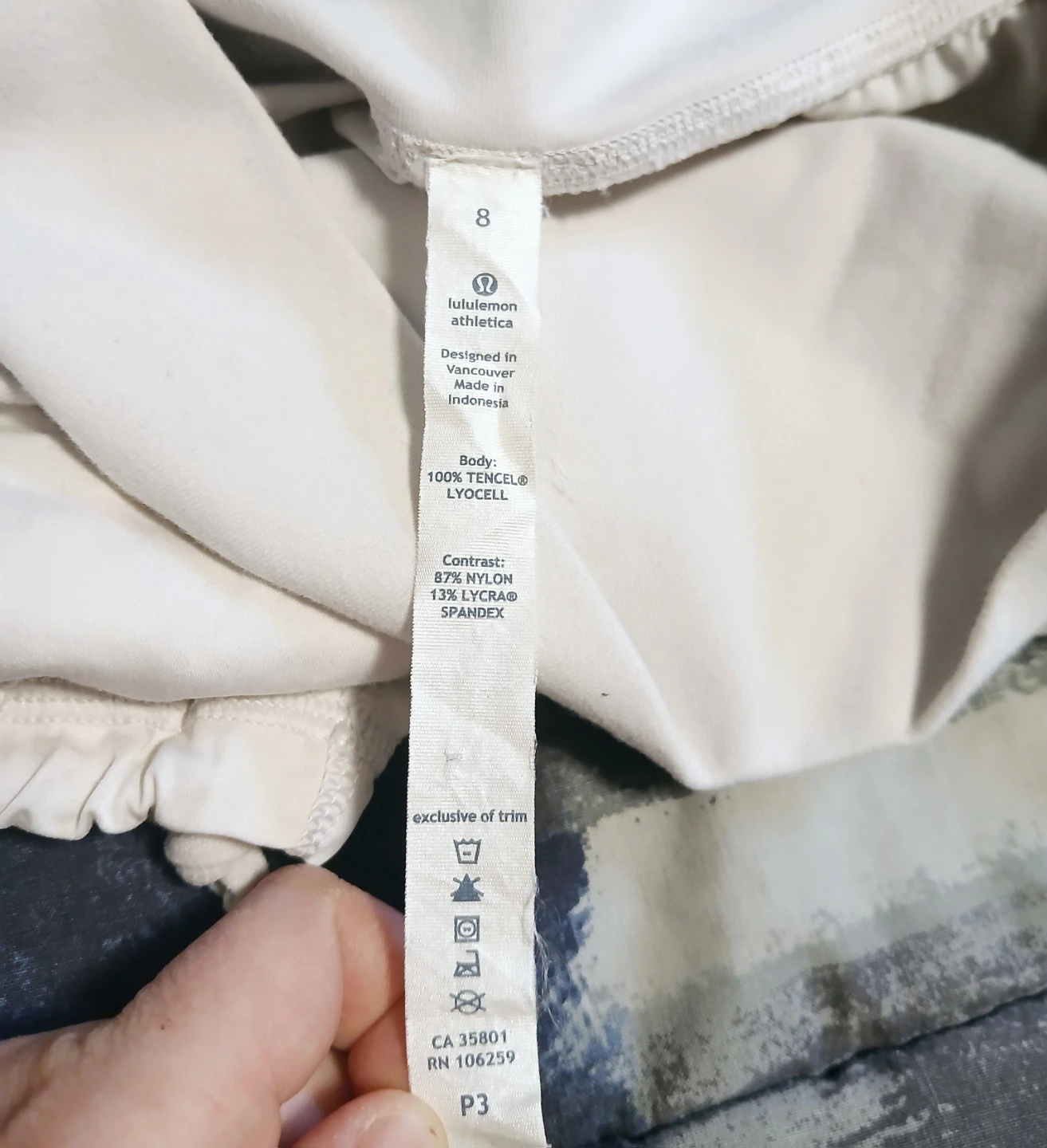 Lululemon Size 8 Cropped Casual Pants - photo 3