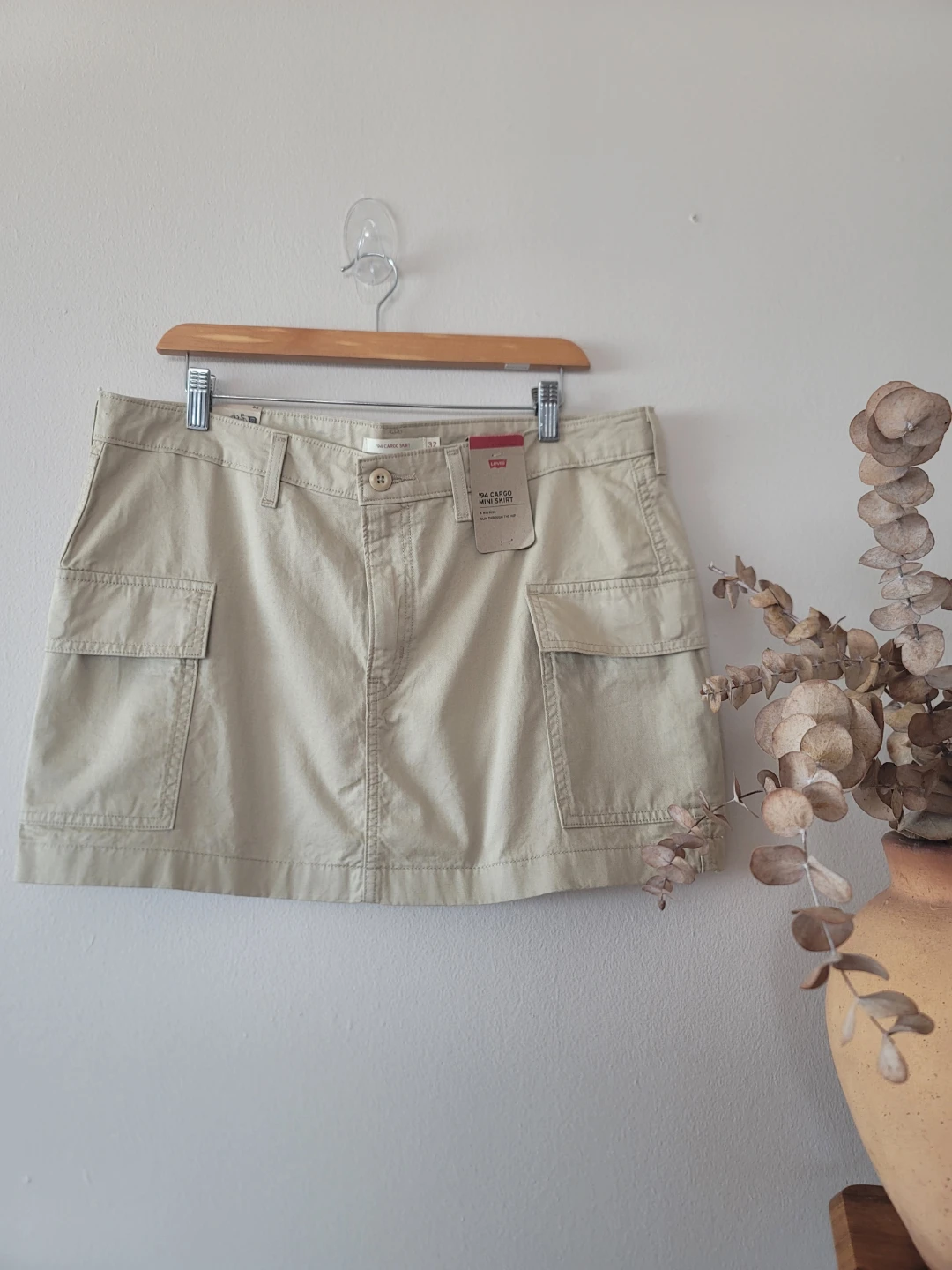 Levi’s '94 Cargo Twill Mini Skirt in Safari Tan Sz 32 NWT Cotton