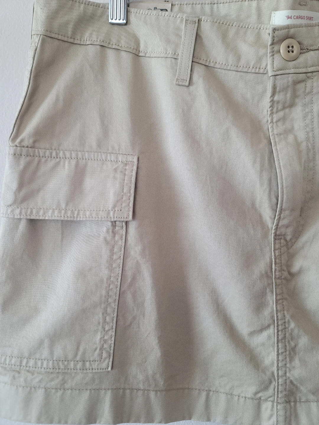 Levi’s '94 Cargo Twill Mini Skirt in Safari Tan Sz 32 NWT Cotton - photo 4