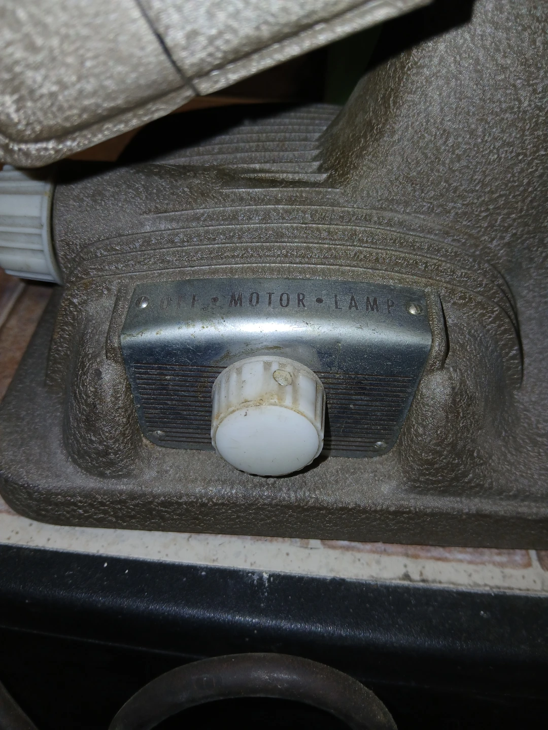 Revere 8mm Projector - photo 3