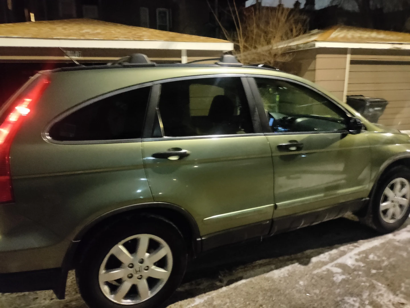 Honda CR-V SUV - photo 2