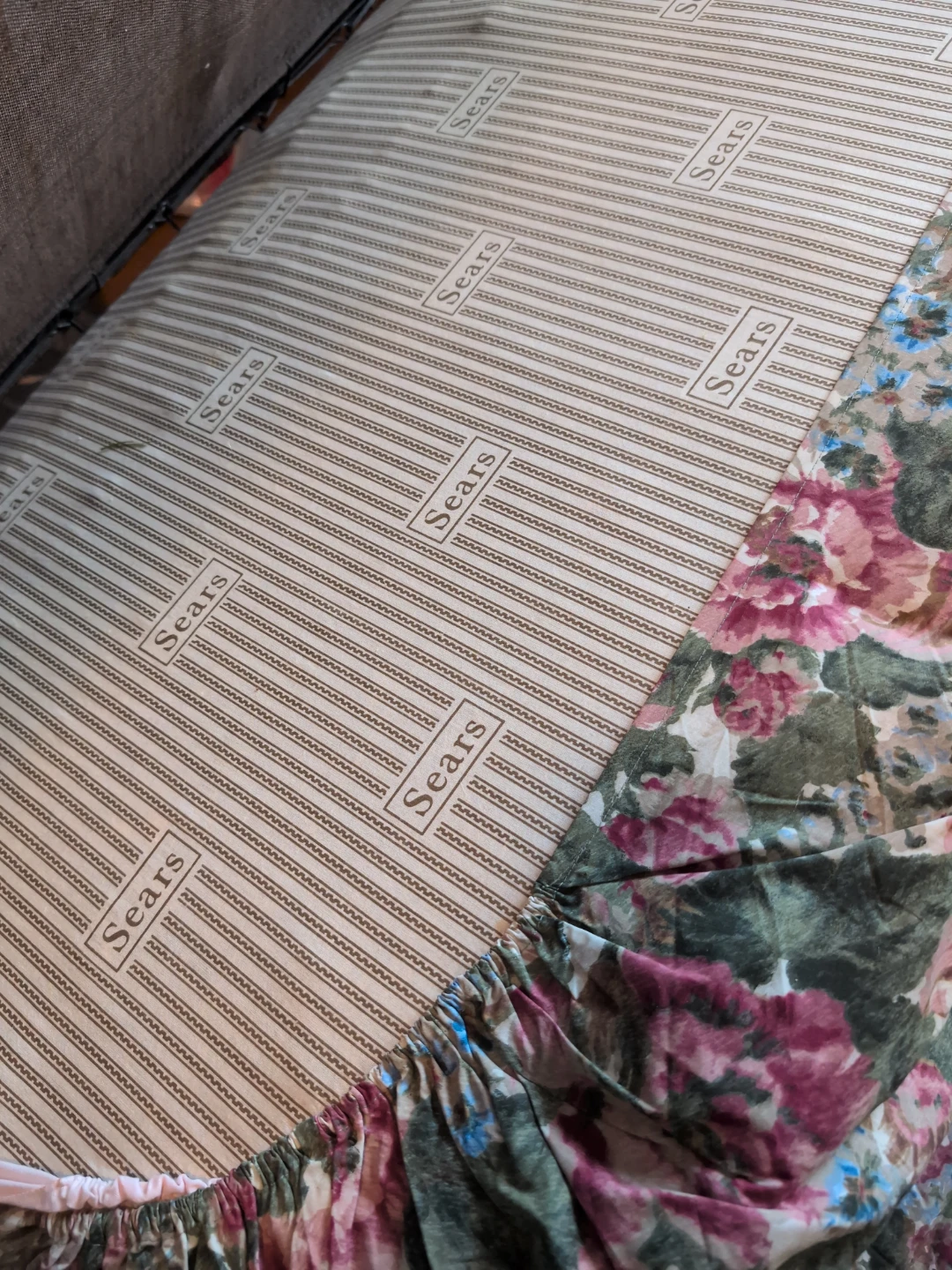 Sears Floral Sofa Bed PICKUP only - photo 4
