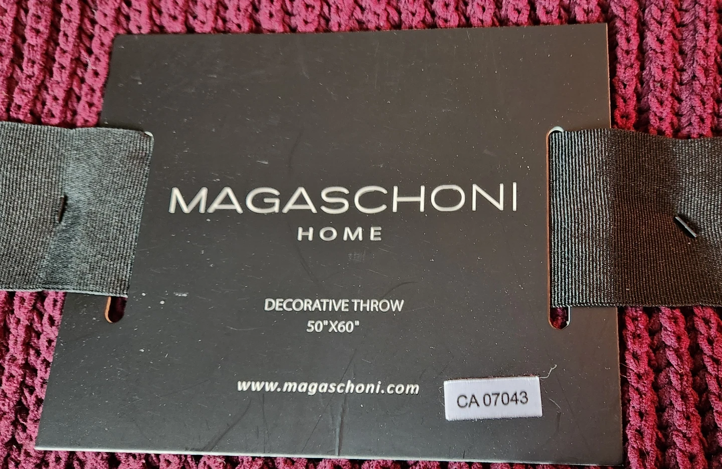 Magaschoni 50 x 60" Throw Blanket - photo 2