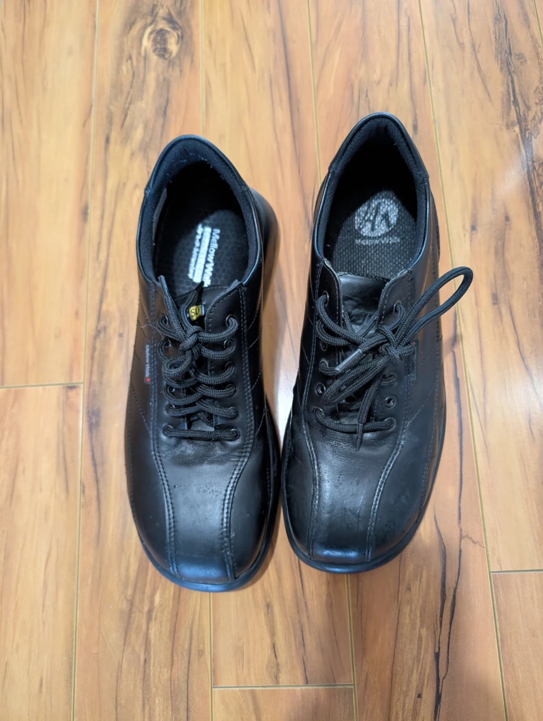 Mellow Walk Black Leather safety Shoes