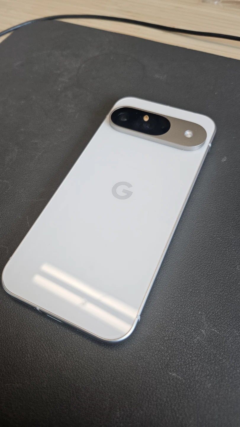 Google Pixel 9 Smartphone