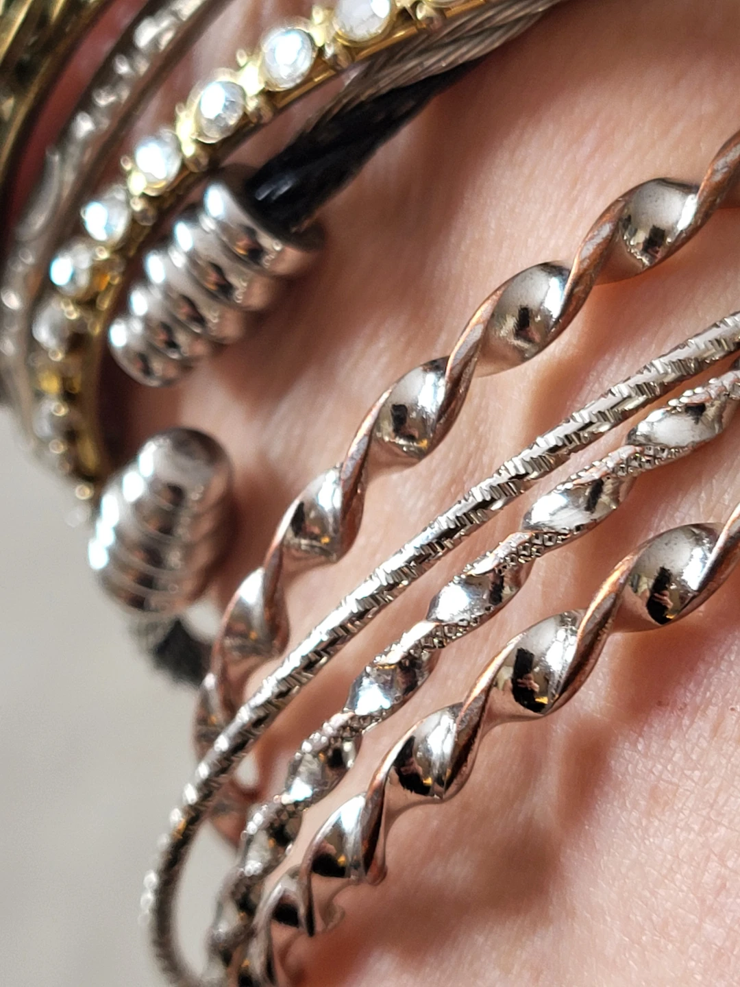 Stack of 8 Bracelets. Set of 8 - photo 5