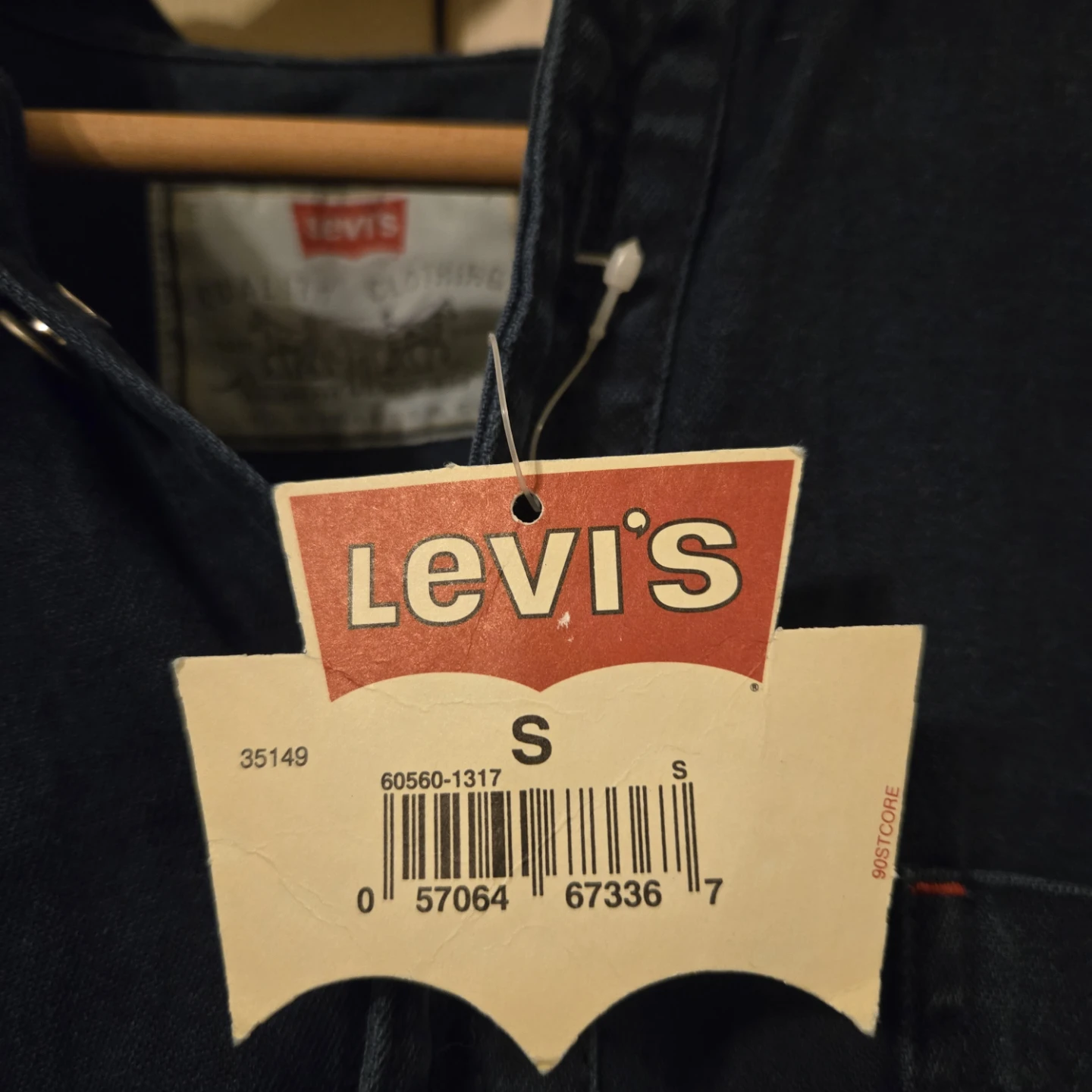 Levi's Dark Wash Denim Shirt 🏆 - photo 3