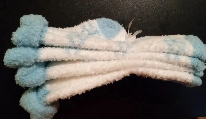 Brand New - 2 pairs - Fluffy Winter Socks - photo 4
